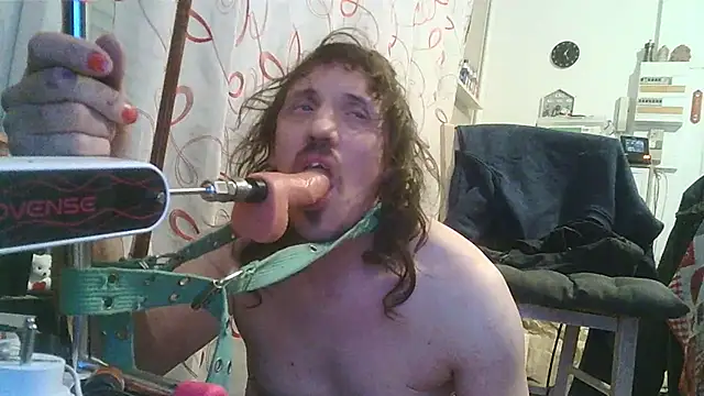 cyril020202 online show from 01-09-26, 06:10