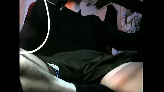 Ray175oo online show from 11-28-25, 06:21