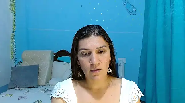 Snapshot of venus_swet_ chatting on 02-09-25, 02:28 venus swet  online show from 02-09-25, 02:28