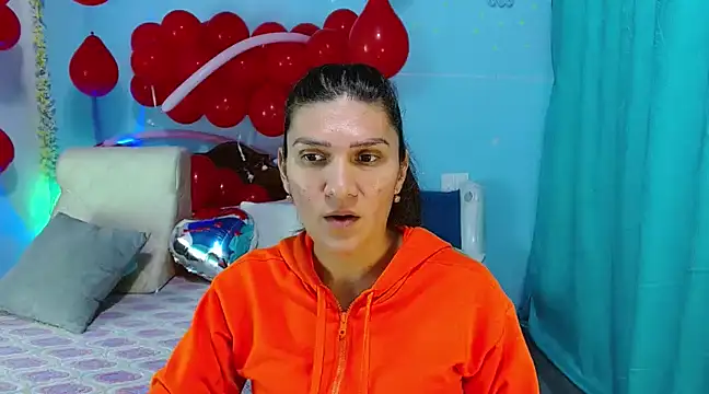 Snapshot of venus_swet_ chatting on 02-17-25, 02:20 venus swet  online show from 02-17-25, 02:20