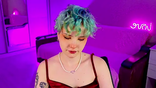 School Love online show from 01-09-25, 01:13