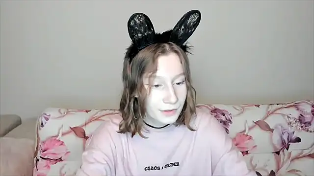 EnigmaSee online show from 12-20-24, 11:32