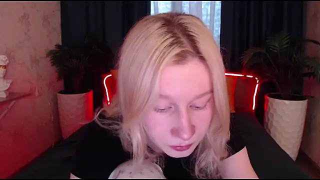 EnigmaSee online show from 10-28-25, 08:18