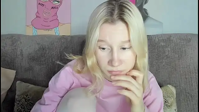 EnigmaSee online show from 11-30-25, 01:53