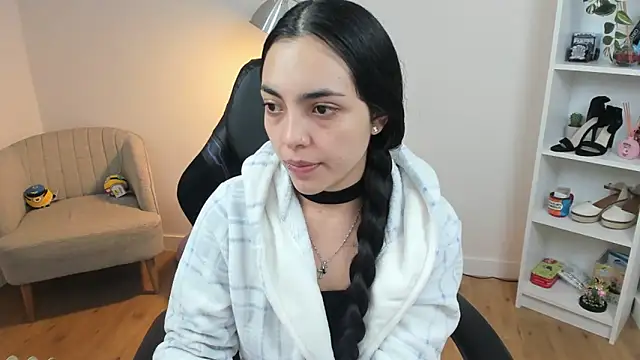  BellaEvans  online show from 02-05-25, 05:09