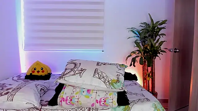 aldrinwhite online show from 10-25-25, 04:46