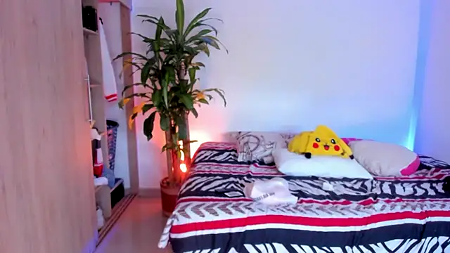 aldrinwhite online show from 04-27-26, 05:22