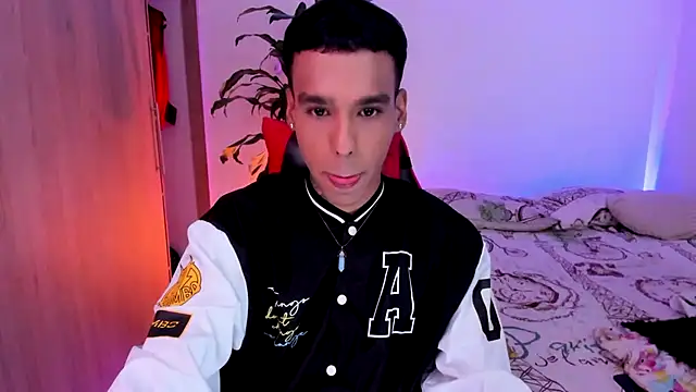 aldrinwhite online show from 07-28-26, 06:20