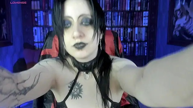 Medusa  Gorgona online show from 11-22-25, 06:29