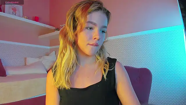 Anna Robinson online show from 01-25-25, 01:10