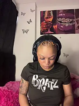 Snapshot of Melany_Williams chatting on 05-19-26, 02:01 Melany Williams online show from 05-19-26, 02:01