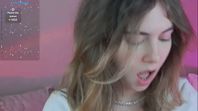 chloi hes online show from 12-25-24, 02:23