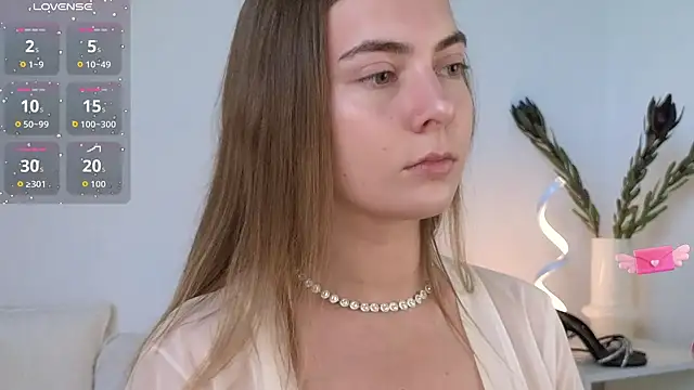 chloi hes online show from 09-22-25, 09:00