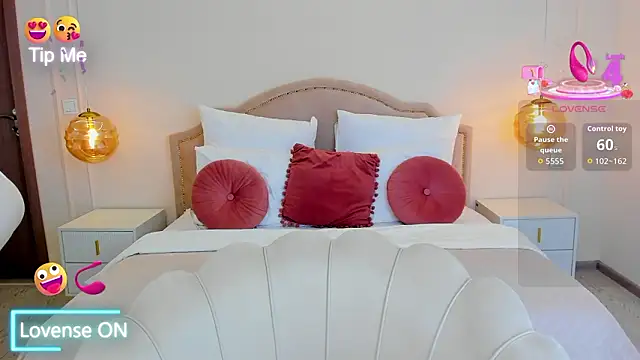 MissLoou online show from 03-17-26, 06:17