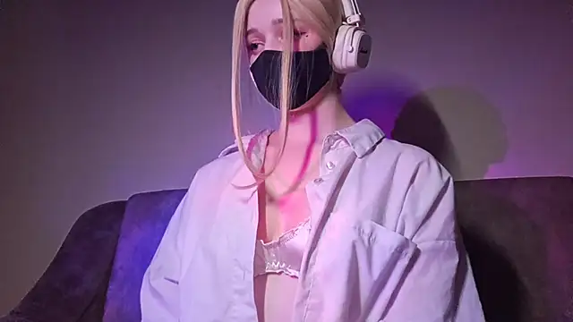 DanaWard online show from 04-05-26, 10:40