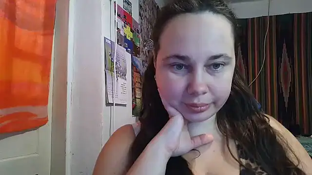 Cora Maro online show from 10-15-25, 12:05