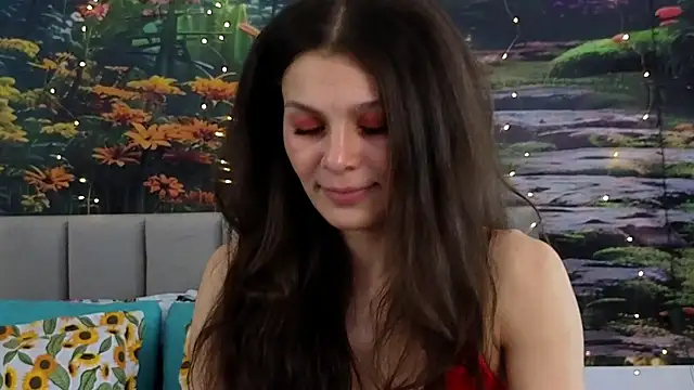 MadameDeFeu online show from 01-04-25, 10:49