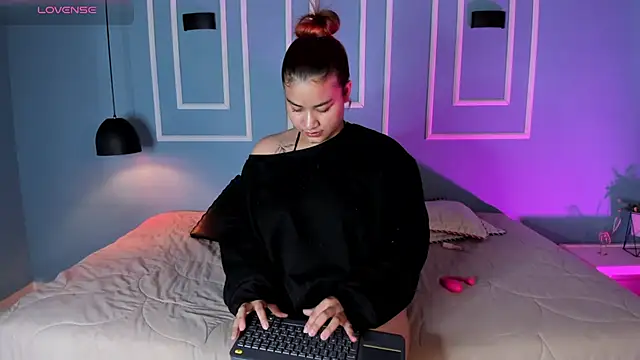 Snapshot of Zaily_zcc chatting on 12-01-25, 11:59 Zaily zcc online show from 12-01-25, 11:59