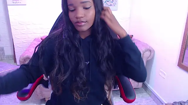 Snapshot of cattalheya chatting on 11-10-25, 12:26 cattalheya online show from 11-10-25, 12:26