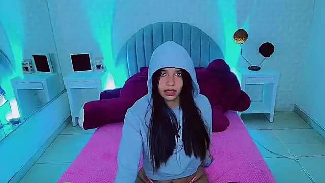 charlotte 0309 online show from 02-13-26, 05:03