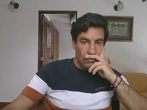 elkike1980 online show from 07-15-26, 04:23