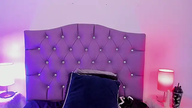 Nyx nayla online show from 01-06-25, 10:58