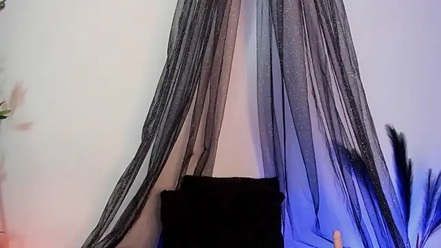 Nyx nayla online show from 03-15-25, 04:02