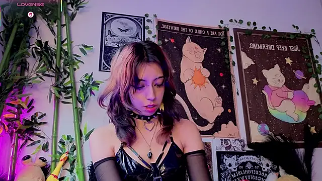 Nyx nayla online show from 03-06-26, 09:22