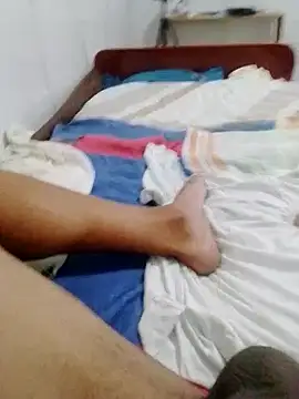 Snapshot of Leovmli chatting on 09-13-25, 08:19 Leovmli online show from 09-13-25, 08:19