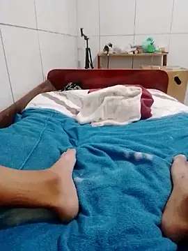 Snapshot of Leovmli chatting on 10-10-25, 08:52 Leovmli online show from 10-10-25, 08:52