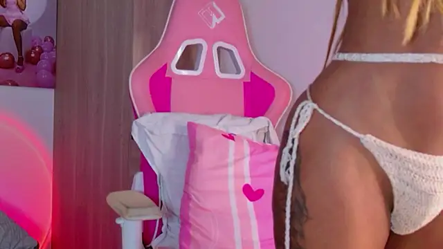 Susanamendezz online show from 03-04-26, 04:24