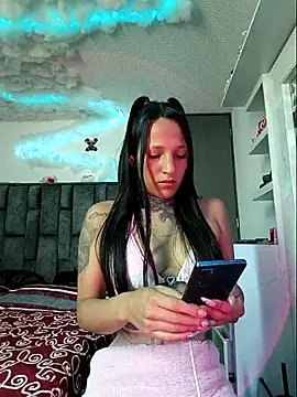 Snapshot of Nicole420squirt chatting on 10-11-25, 05:11 Nicole420squirt online show from 10-11-25, 05:11