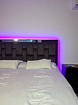 Snapshot of Sthef_Castle chatting on 10-20-25, 12:16 Sthef Castle online show from 10-20-25, 12:16