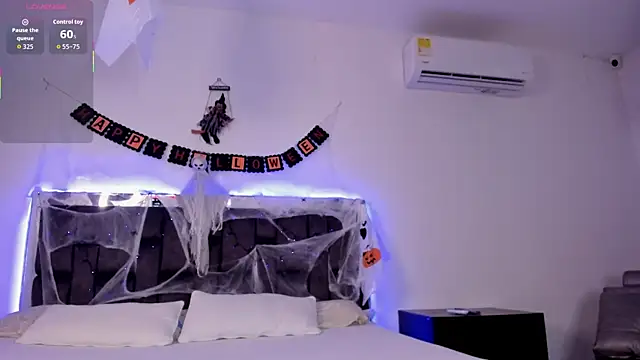 Snapshot of Sthef_Castle chatting on 10-29-25, 03:58 Sthef Castle online show from 10-29-25, 03:58