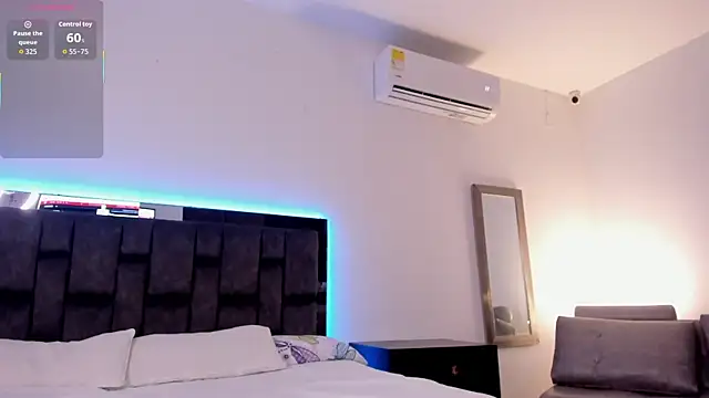 Snapshot of Sthef_Castle chatting on 11-18-25, 12:31 Sthef Castle online show from 11-18-25, 12:31