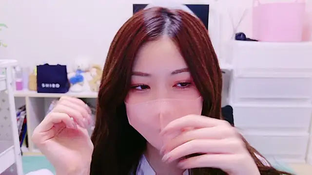 oxo yuna oxo online show from 01-04-25, 11:06