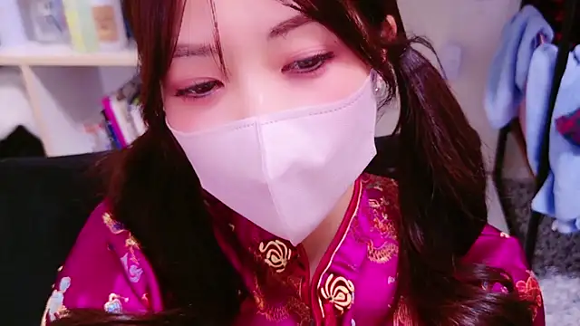 oxo yuna oxo online show from 01-13-25, 02:53