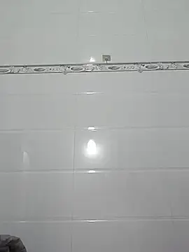 girldam95 online show from 02-18-26, 06:53