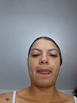 Daila 20  online show from 11-22-25, 01:10