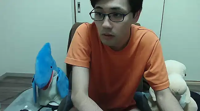 Snapshot of ryusei18570 chatting on 12-31-24, 04:25 ryusei18570 online show from 12-31-24, 04:25