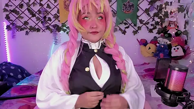 cutepie uwu  online show from 01-08-25, 07:56