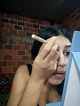 Snapshot of Julix_A chatting on 12-18-25, 11:55 Julix A online show from 12-18-25, 11:55