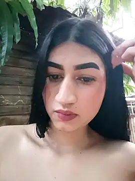 Snapshot of Julix_A chatting on 03-07-26, 09:23 Julix A online show from 03-07-26, 09:23