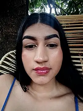 Snapshot of Julix_A chatting on 03-14-26, 08:14 Julix A online show from 03-14-26, 08:14