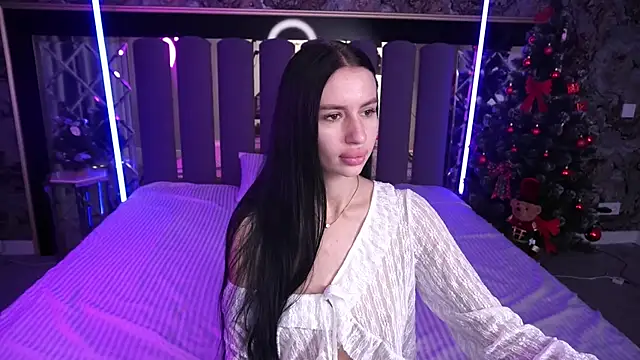 Snow WhiteeeX online show from 01-10-26, 06:37