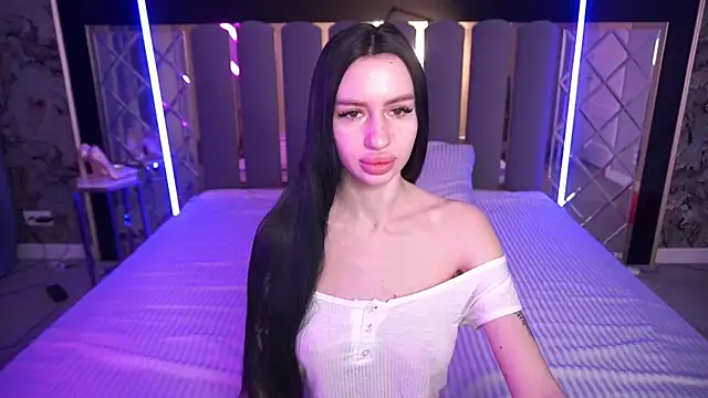 Snow WhiteeeX online show from 03-07-26, 06:32