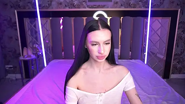 Snow WhiteeeX online show from 03-22-26, 06:39