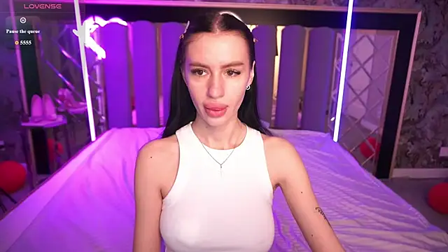 Snow WhiteeeX online show from 03-28-26, 06:35