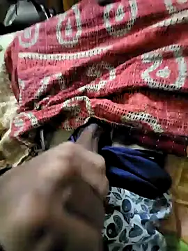 Snapshot of Ssdhaka11 chatting on 12-15-24, 06:59 Ssdhaka11 online show from 12-15-24, 06:59