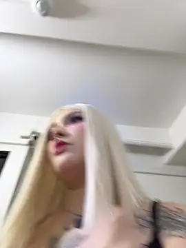 AHRI LEE online show from 11-26-25, 03:51